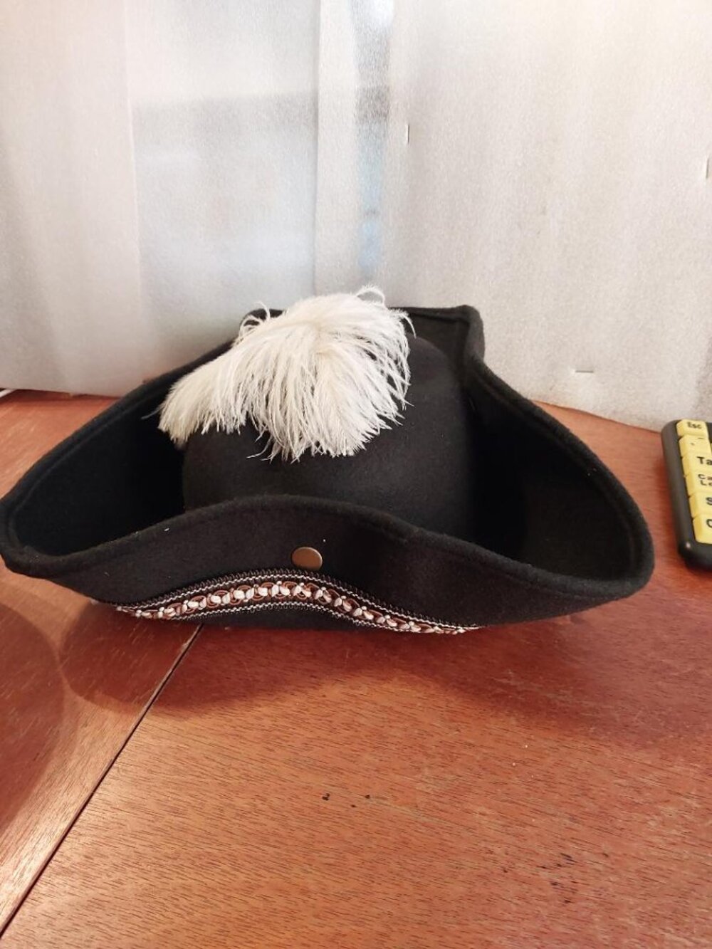 NEW ! Pirate HAt Tricorn W Feather Black - Picture 3 of 4
